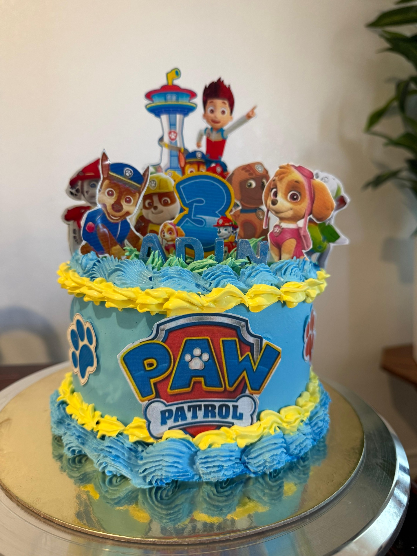 Custom cake by Neri's Cakes