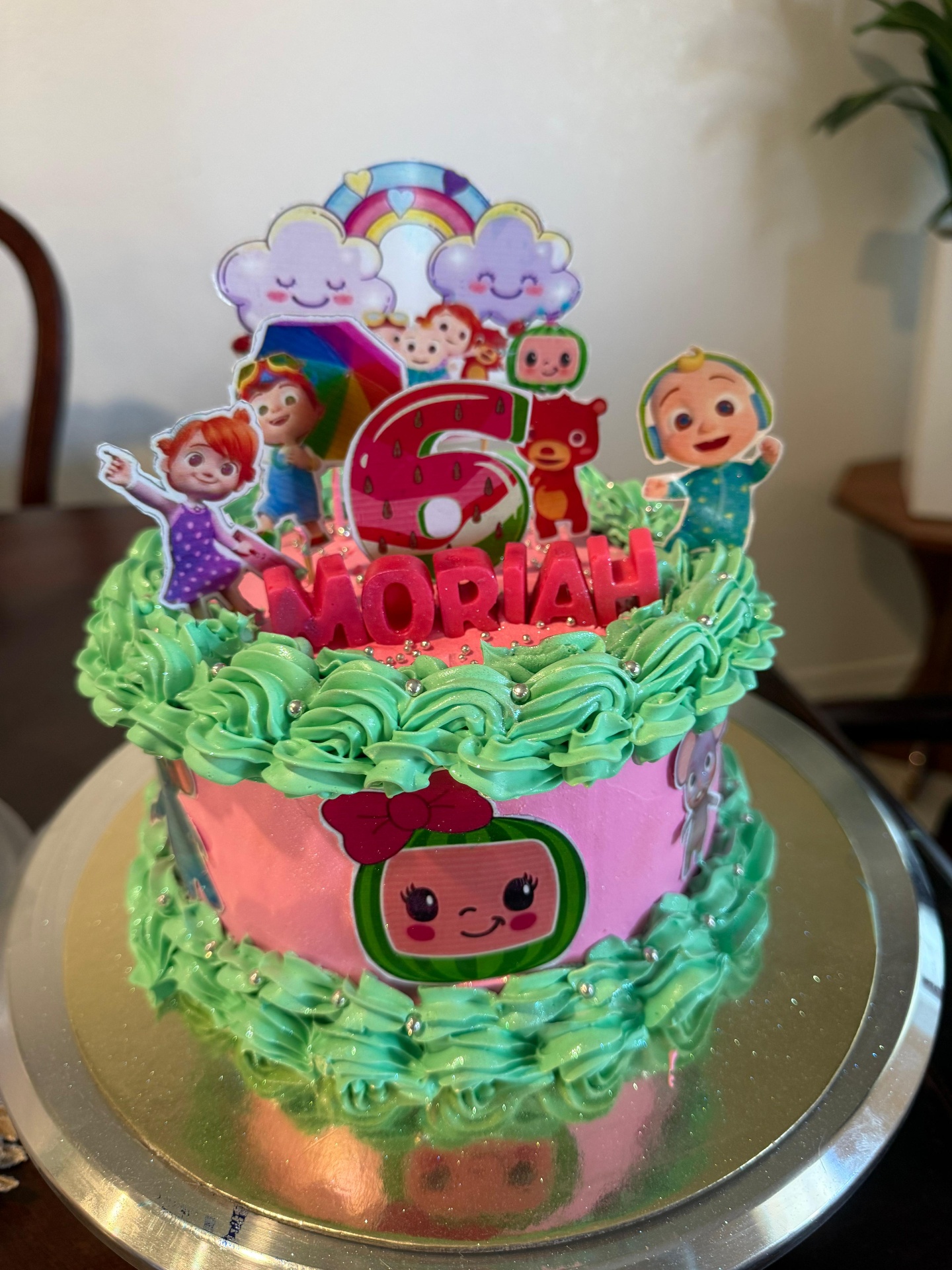 Custom cake 11 by Neri's Cakes