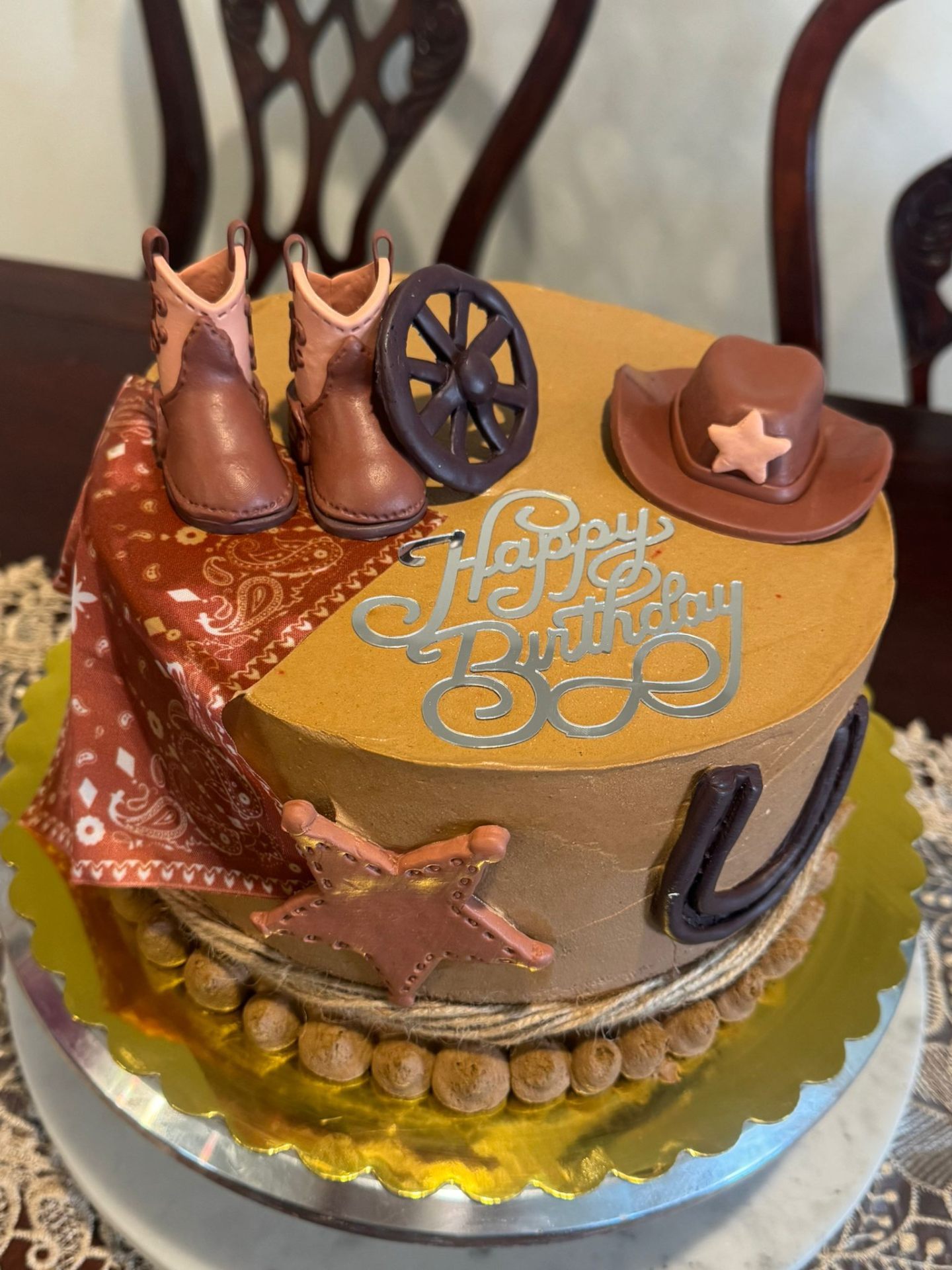 Custom cake 10 by Neri's Cakes