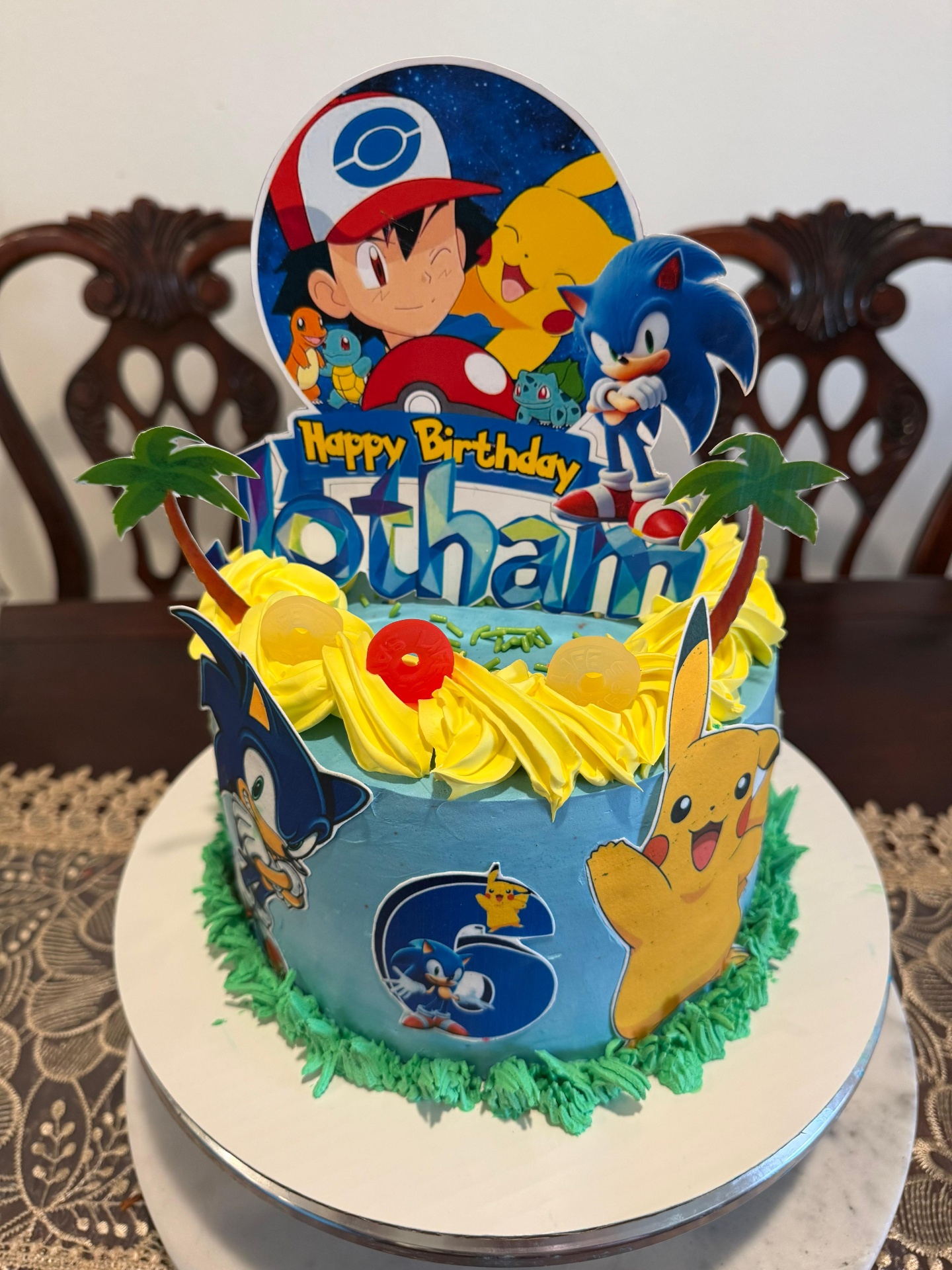 Custom cake 15 by Neri's Cakes